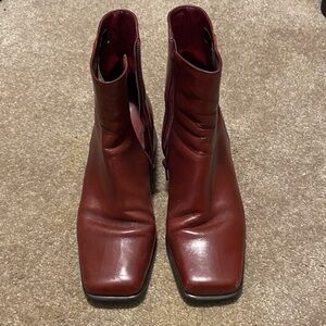 Elegant Burgundy Ankle Boots